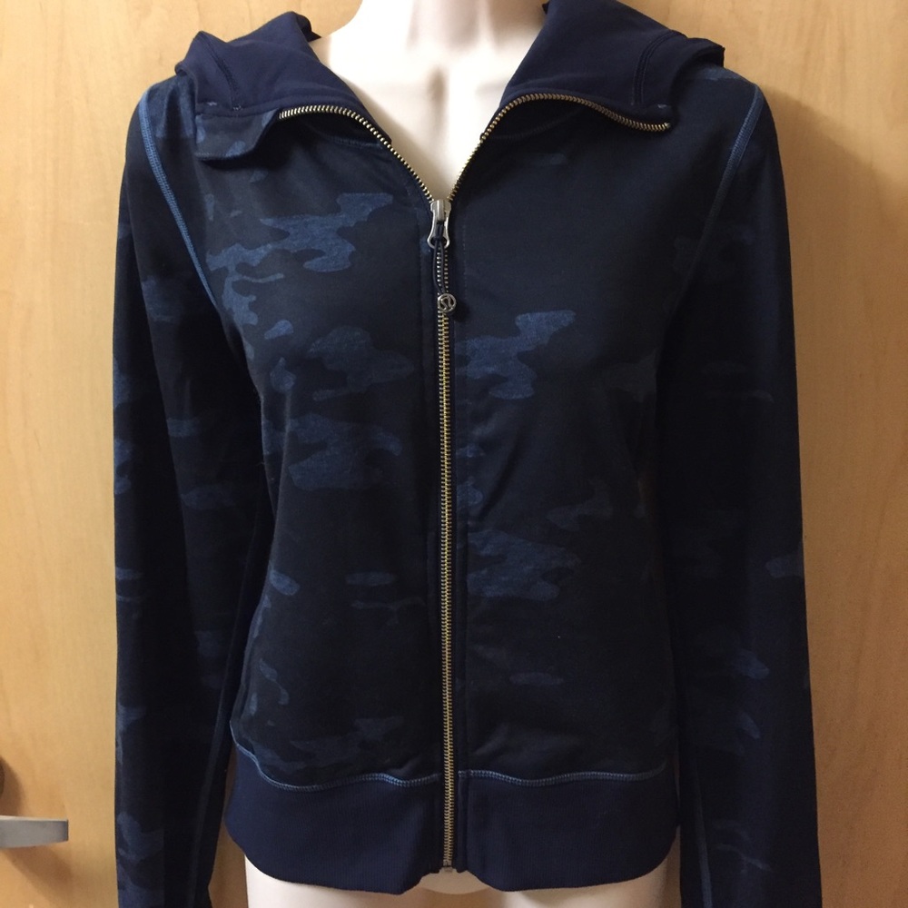 Lululemon Oil Slick Camo Namaskar Hoodie Sz 6